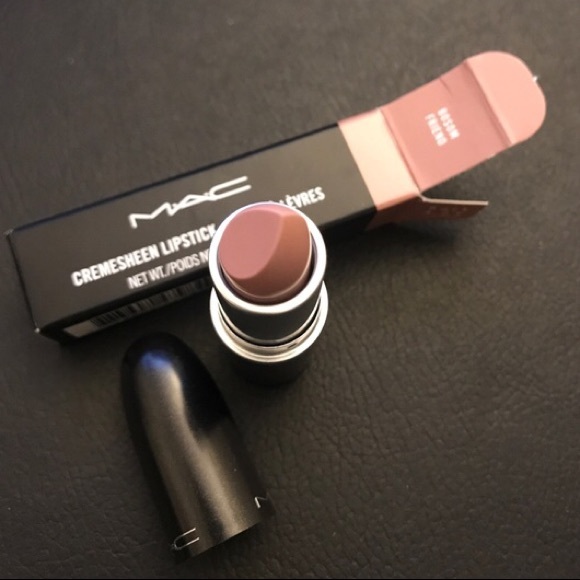Mac x nicki Minaj bosom friend lipstick - Picture 4 of 4